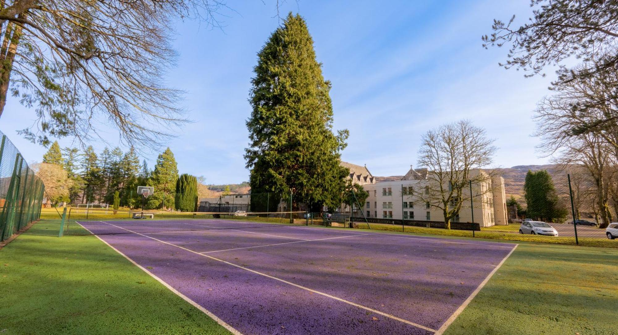 The Caledonian 3 Bedroom Self Catering Apartment In Historic Abbey Fort Augustus Extérieur photo