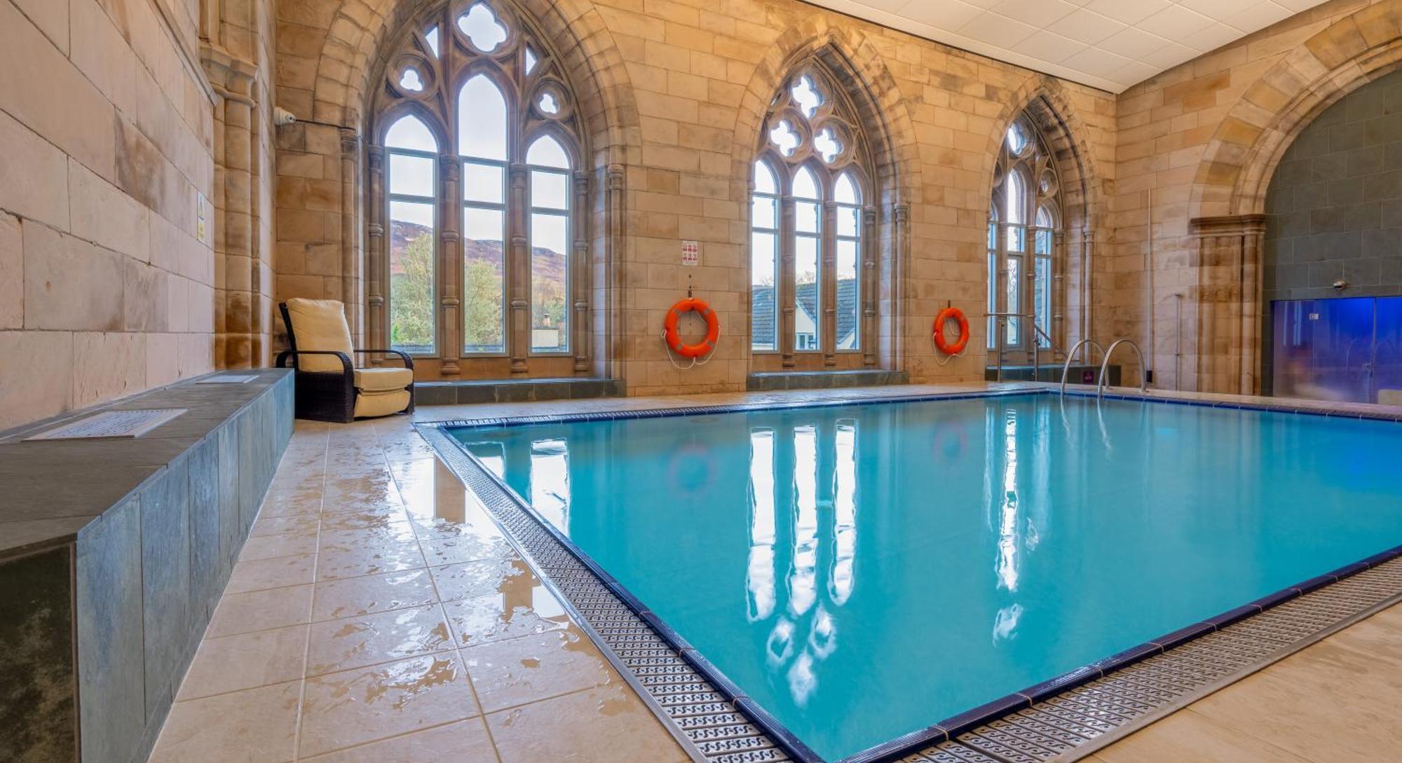 The Caledonian 3 Bedroom Self Catering Apartment In Historic Abbey Fort Augustus Extérieur photo